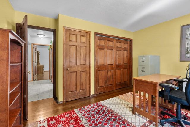 250 TRADERS, Green Bay, WI 54302