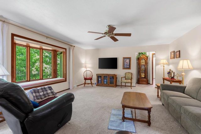 250 TRADERS, Green Bay, WI 54302