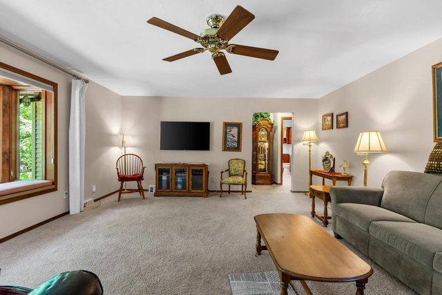 250 TRADERS, Green Bay, WI 54302