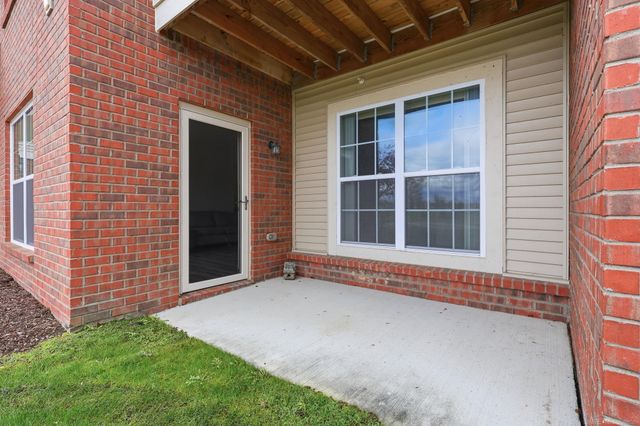 21876 Aberdeen Drive, Macomb Twp, MI 48402