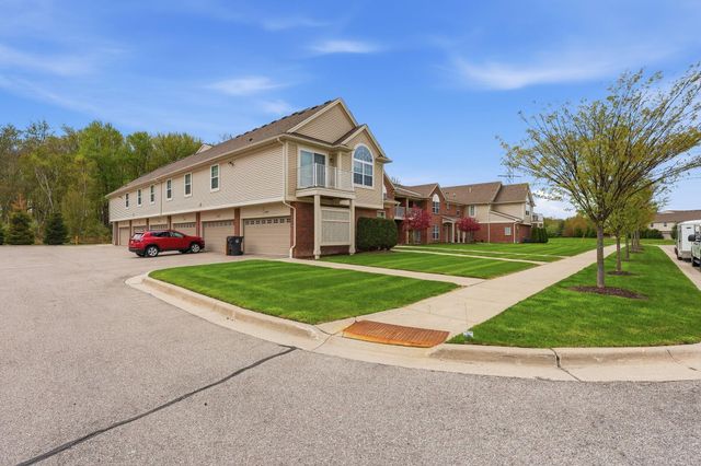 21876 Aberdeen Drive, Macomb Twp, MI 48402