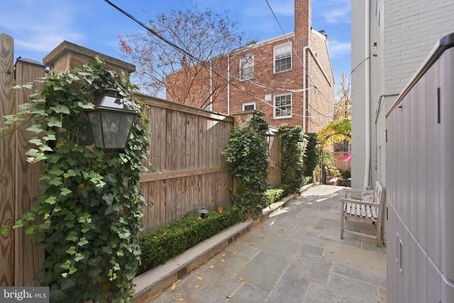 2708 P ST NW, Washington, DC 20007