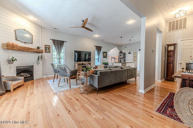 136 N Alma Street, Vass, NC 28394