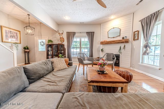 136 N Alma Street, Vass, NC 28394