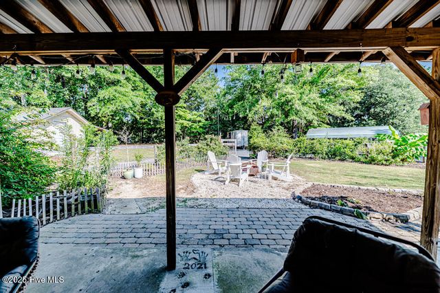 136 N Alma Street, Vass, NC 28394