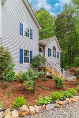 204 Queensbury Court, Acworth, GA 30102