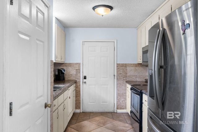 33135 Collier Road, Lillian, AL 36549