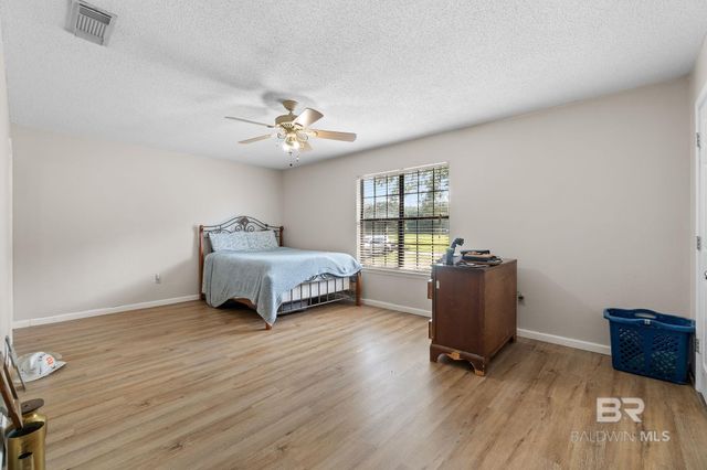 33135 Collier Road, Lillian, AL 36549