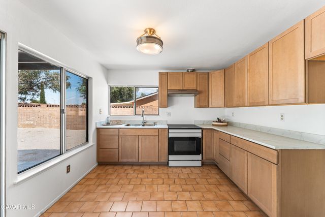 3731 W Avenue K14, Lancaster, CA 93536