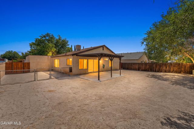 3731 W Avenue K14, Lancaster, CA 93536