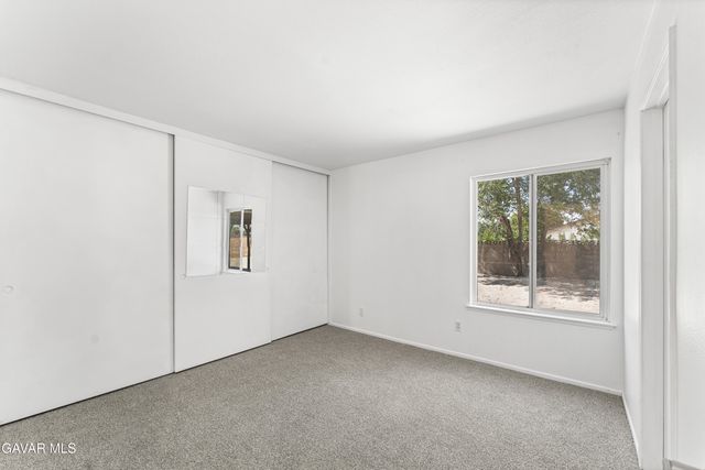 3731 W Avenue K14, Lancaster, CA 93536