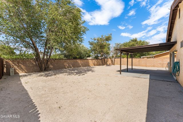 3731 W Avenue K14, Lancaster, CA 93536