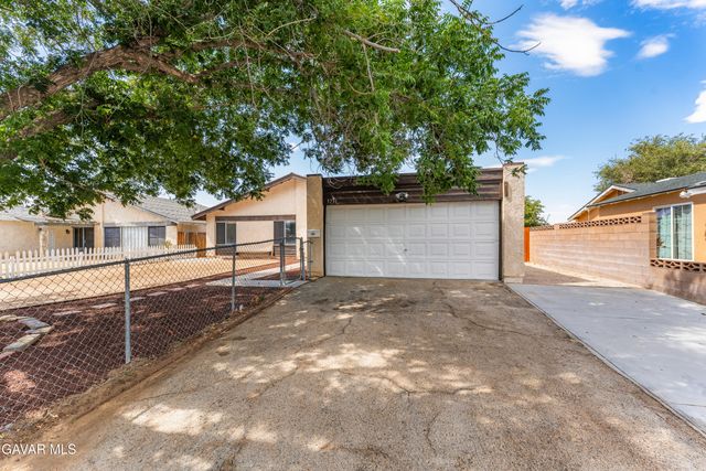 3731 W Avenue K14, Lancaster, CA 93536