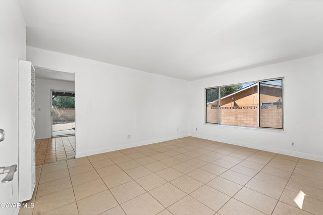 3731 W Avenue K14, Lancaster, CA 93536