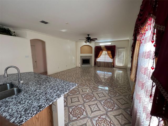 12928 Honey Locust Circle, Fort Worth, TX 76040