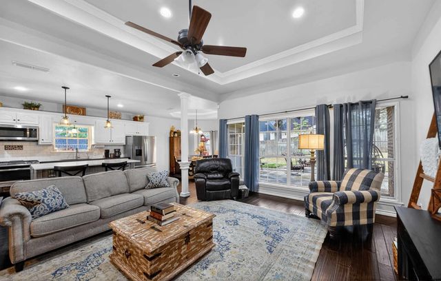 2108 Baylor Dr, Jacksonville, TX 75766