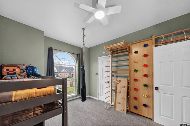 2108 Baylor Dr, Jacksonville, TX 75766