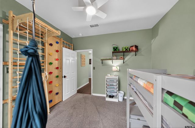 2108 Baylor Dr, Jacksonville, TX 75766