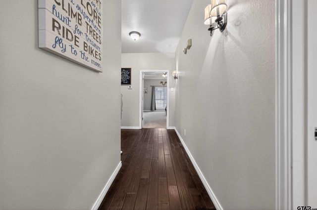 2108 Baylor Dr, Jacksonville, TX 75766