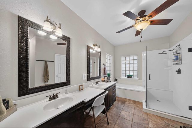 2108 Baylor Dr, Jacksonville, TX 75766