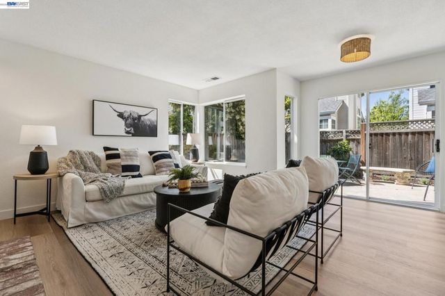39 Benedict Ct, Alameda, CA 94502