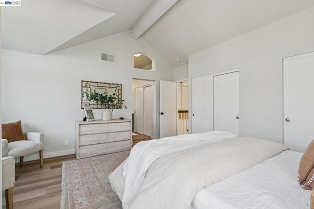 39 Benedict Ct, Alameda, CA 94502