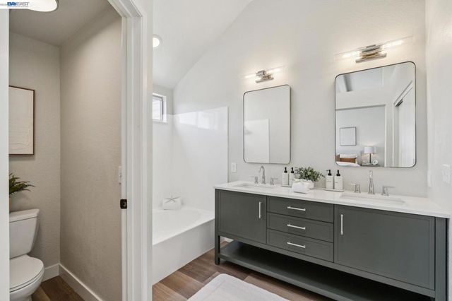 39 Benedict Ct, Alameda, CA 94502