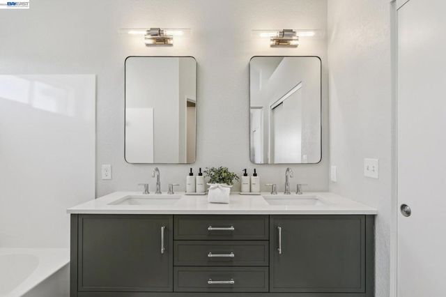 39 Benedict Ct, Alameda, CA 94502