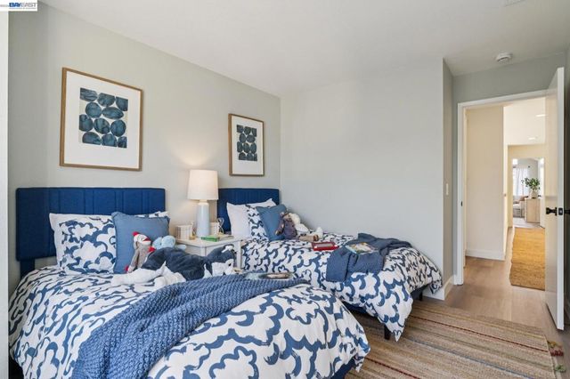 39 Benedict Ct, Alameda, CA 94502