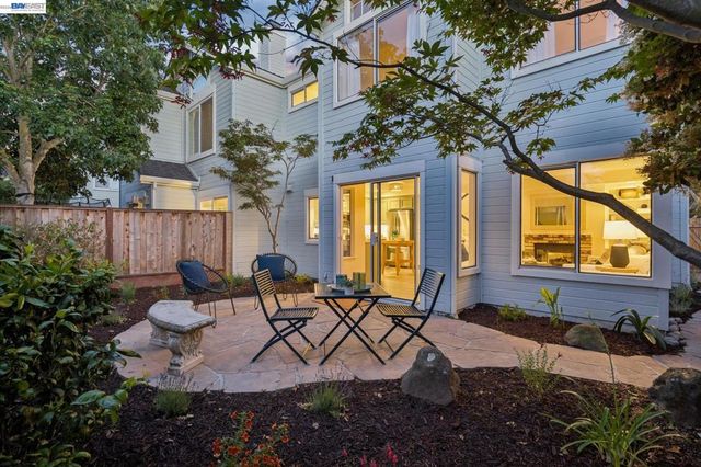 39 Benedict Ct, Alameda, CA 94502
