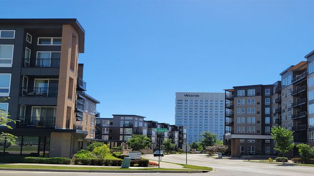 396 Summit Circle, Lombard, IL 60148