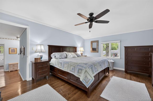 1 Tufts Place, Greenlawn, NY 11740