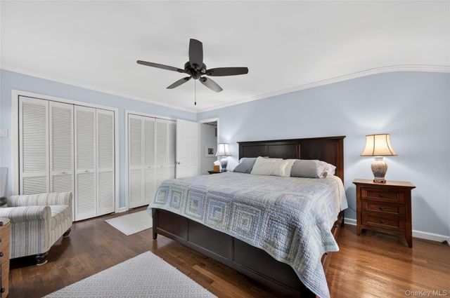 1 Tufts Place, Greenlawn, NY 11740