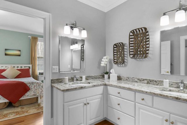 6419 Stonefield Road, Middleton, WI 53562