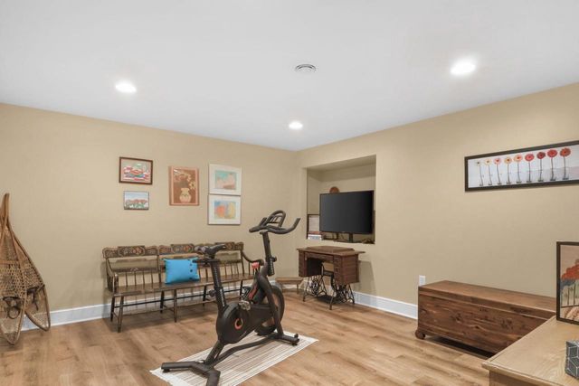 6419 Stonefield Road, Middleton, WI 53562