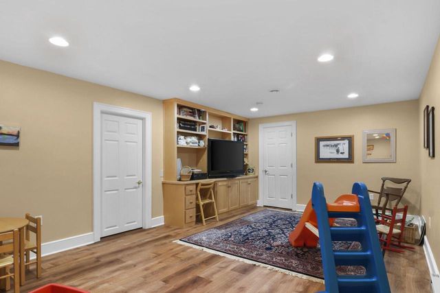 6419 Stonefield Road, Middleton, WI 53562