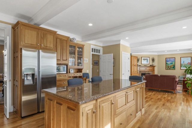 6419 Stonefield Road, Middleton, WI 53562