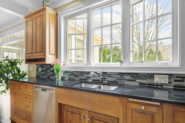 6419 Stonefield Road, Middleton, WI 53562
