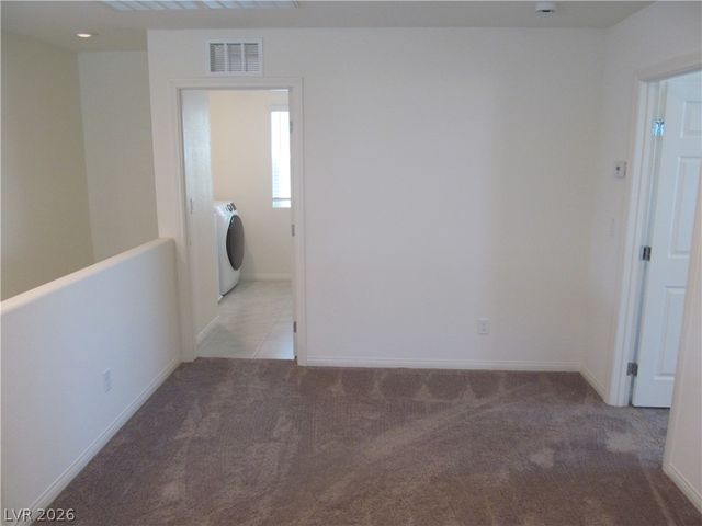 7026 Dandelion Park Avenue, Las Vegas, NV 89113