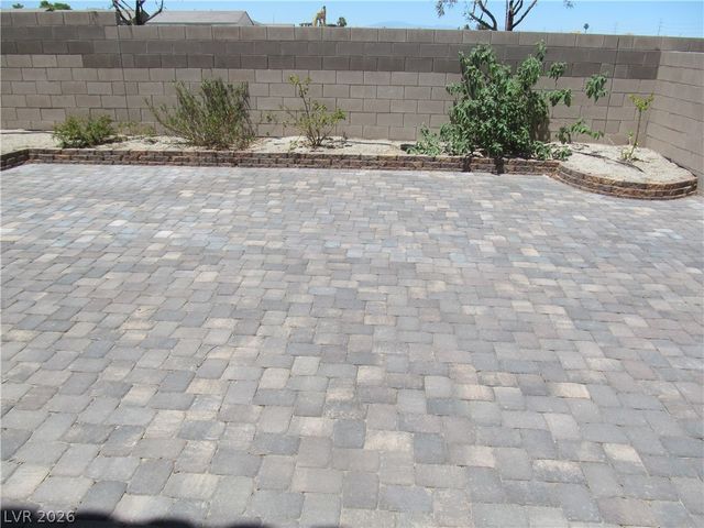 7026 Dandelion Park Avenue, Las Vegas, NV 89113