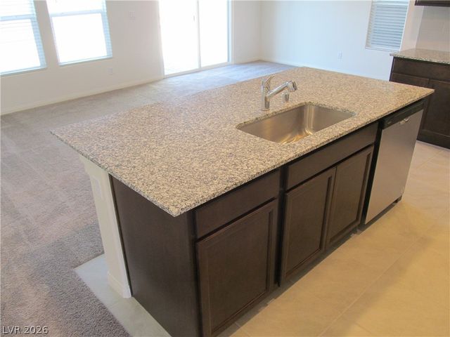 7026 Dandelion Park Avenue, Las Vegas, NV 89113