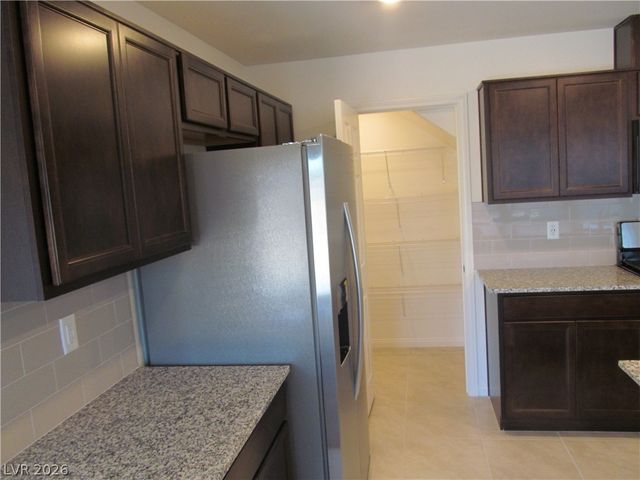 7026 Dandelion Park Avenue, Las Vegas, NV 89113
