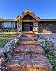 10945 Kings Road, Ventura, CA 93004