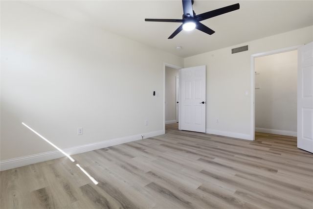 608 W Redbud Drive, Hurst, TX 76053