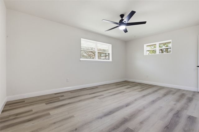 608 W Redbud Drive, Hurst, TX 76053