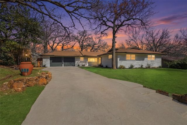 608 W Redbud Drive, Hurst, TX 76053