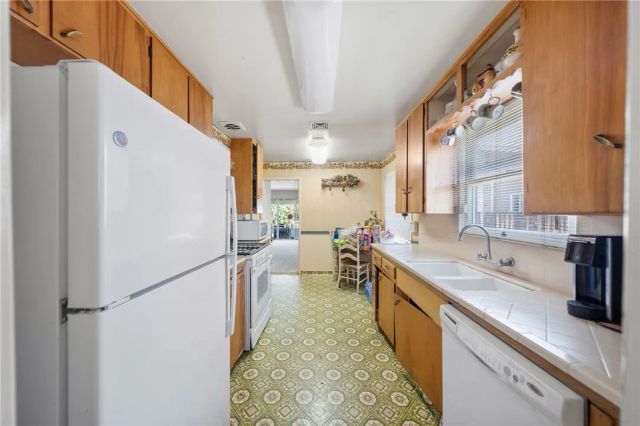 5433 Rochester Street, Riverside, CA 92504
