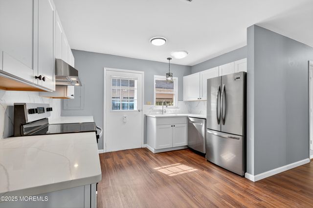 72F Dorchester Drive, Lakewood, NJ 08701