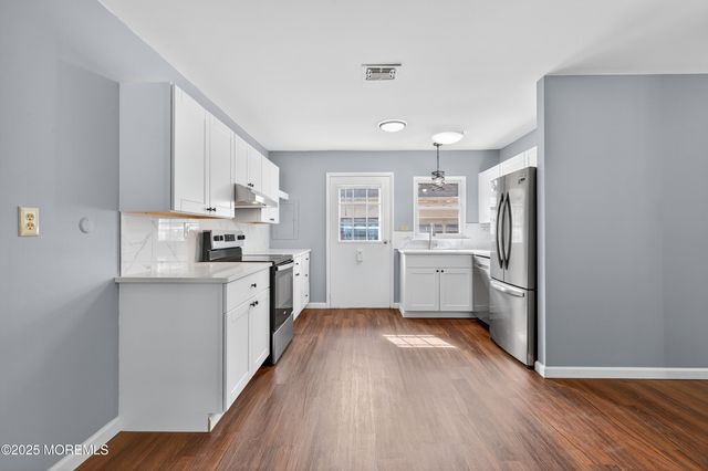 72F Dorchester Drive, Lakewood, NJ 08701