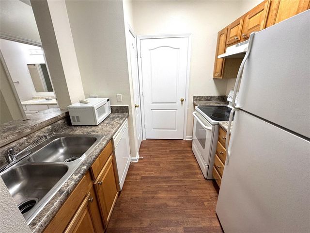 10519 VILLA VIEW CIRCLE 10519, Tampa, FL 33647